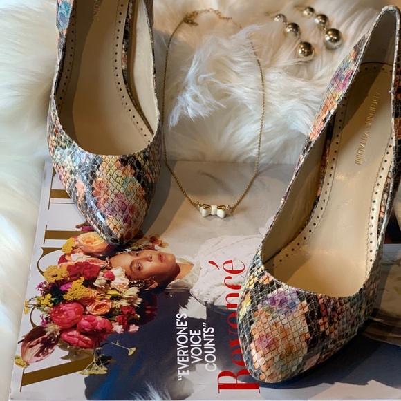 Adrienne Vittadini Shoes - Adrienne Vittadini Multi colored pump